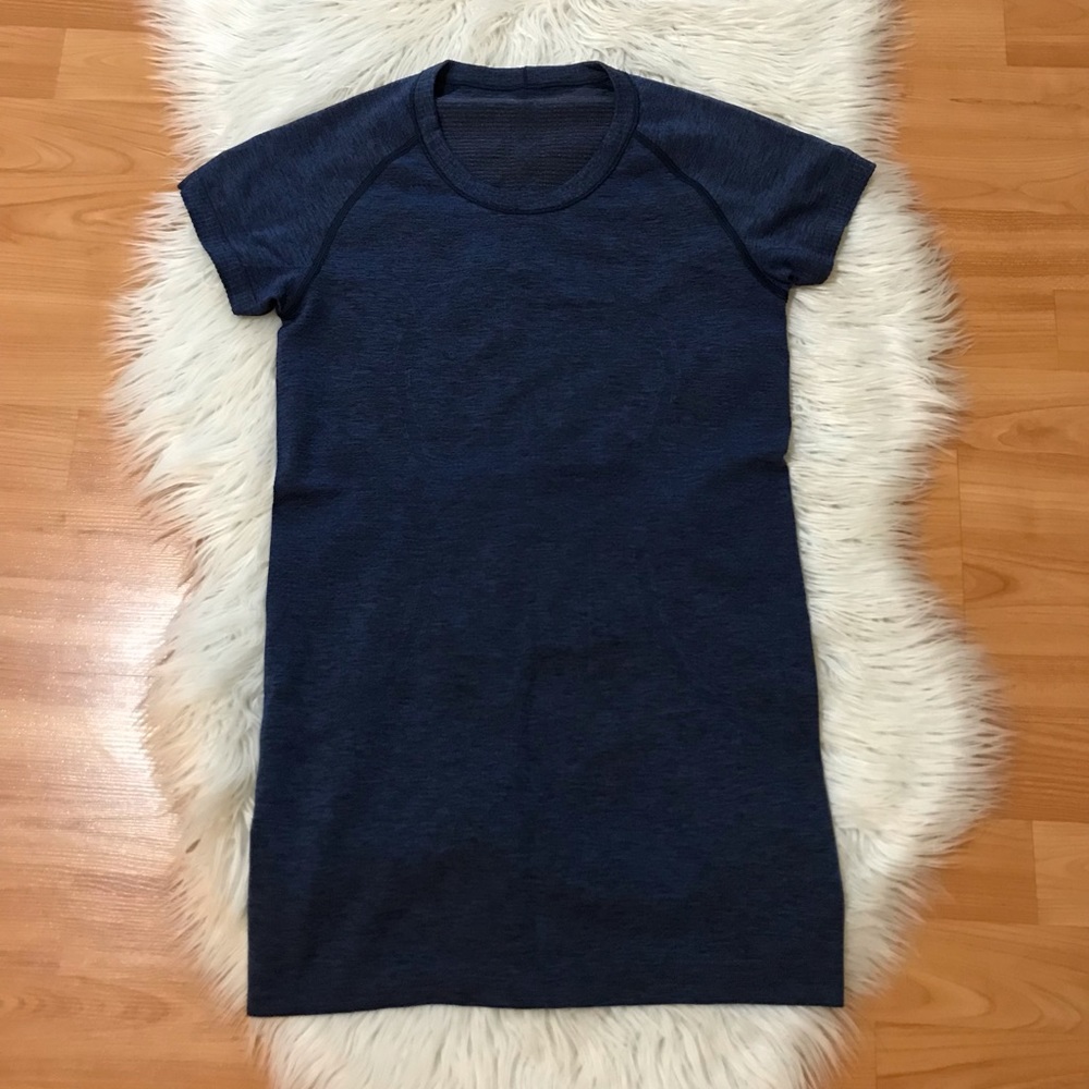 Lululemon Swiftly Tech SS size 6